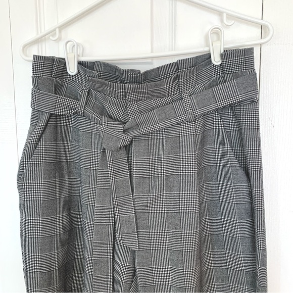 VERO MODA Black and WhitePlaid Paperbag Waist Pants with Belt - Picture 9 of 12